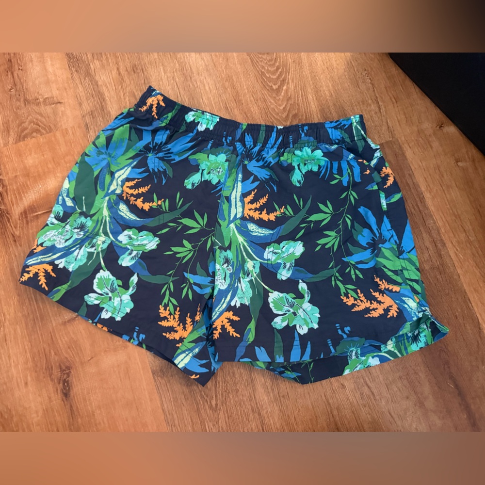 Columbia Navy Floral High-Waist Women's Shorts with Green & Orange Accents